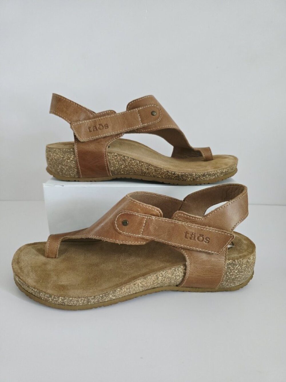 Taos Fame Tan Brown Toe Loop Leather Cork Sandals 9 9.5 40 Shoes Womens - Picture 10 of 10